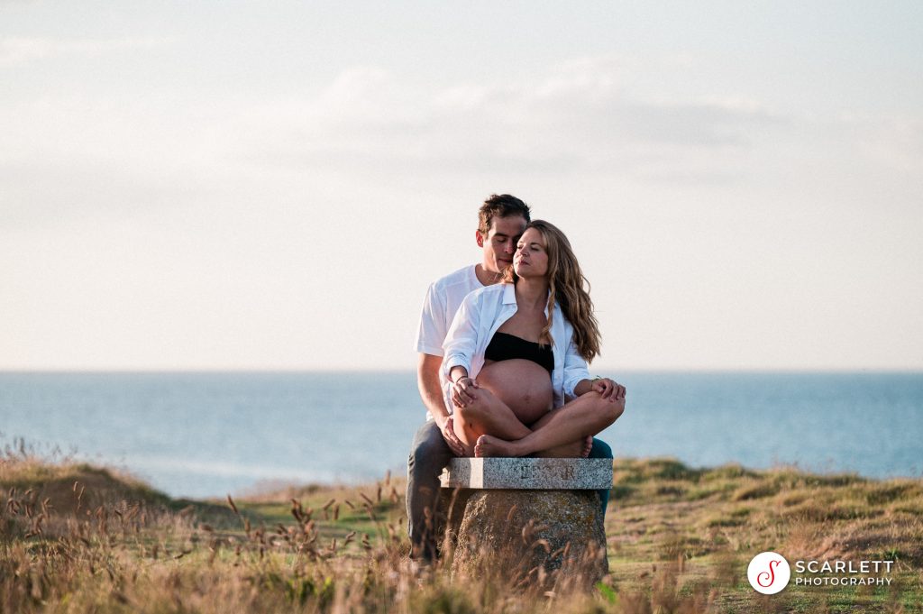 beautiful sunset pregnancy couple photograph cornwall