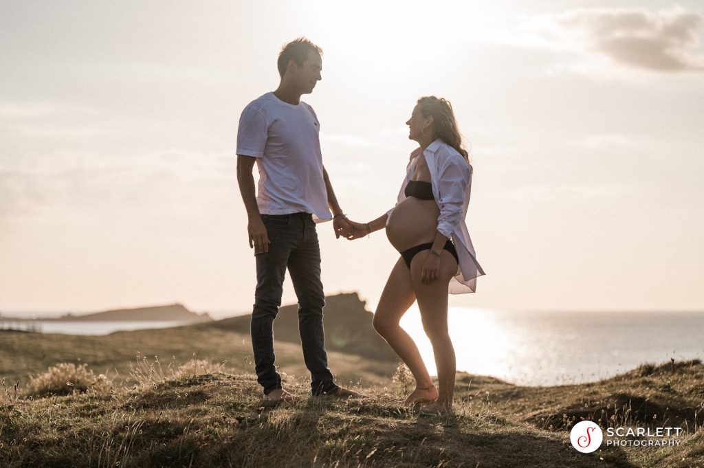 Maternity photoshoot with Newquay and north in the background